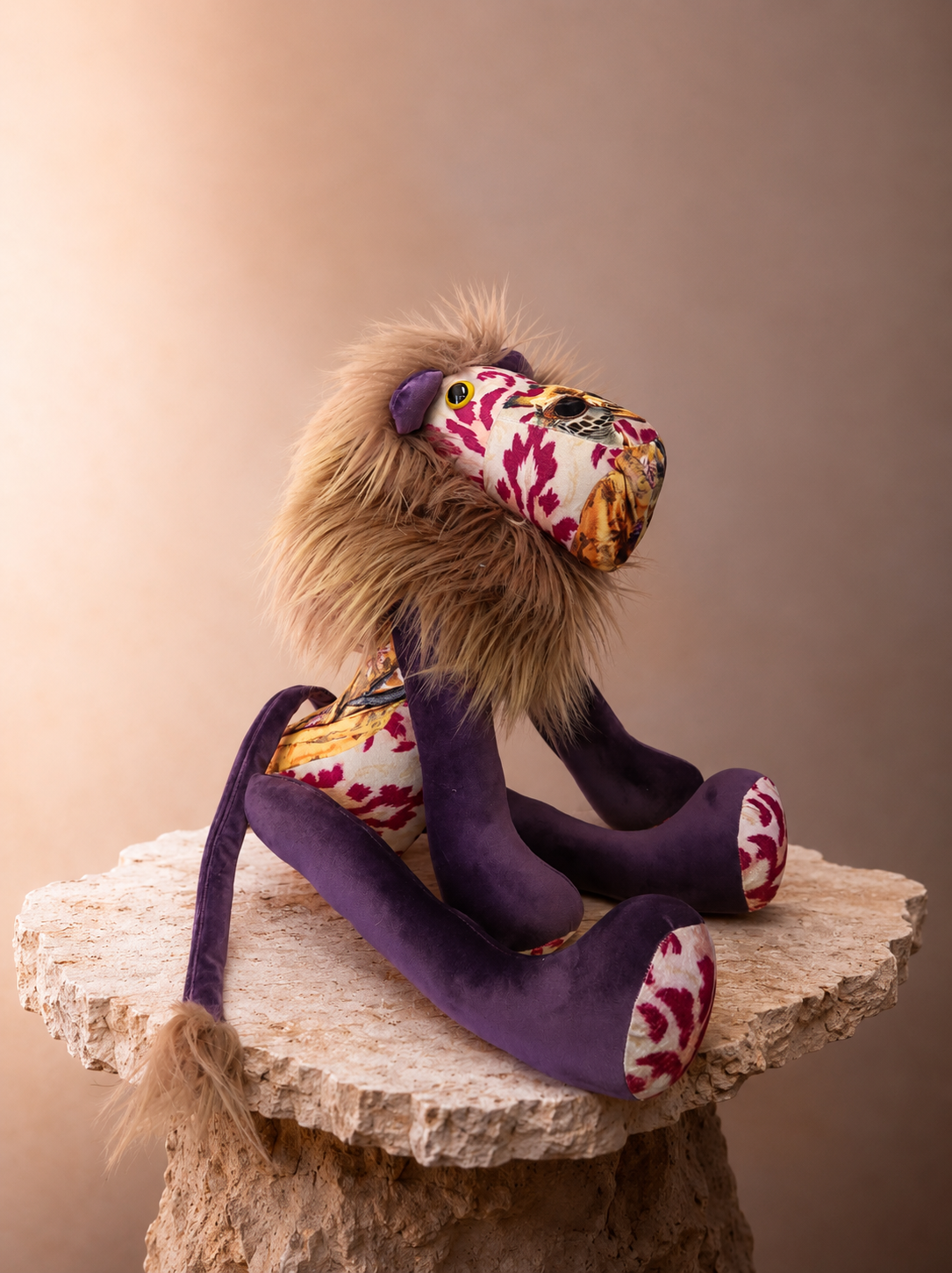 Handmade Lion - Tourist Giraffe