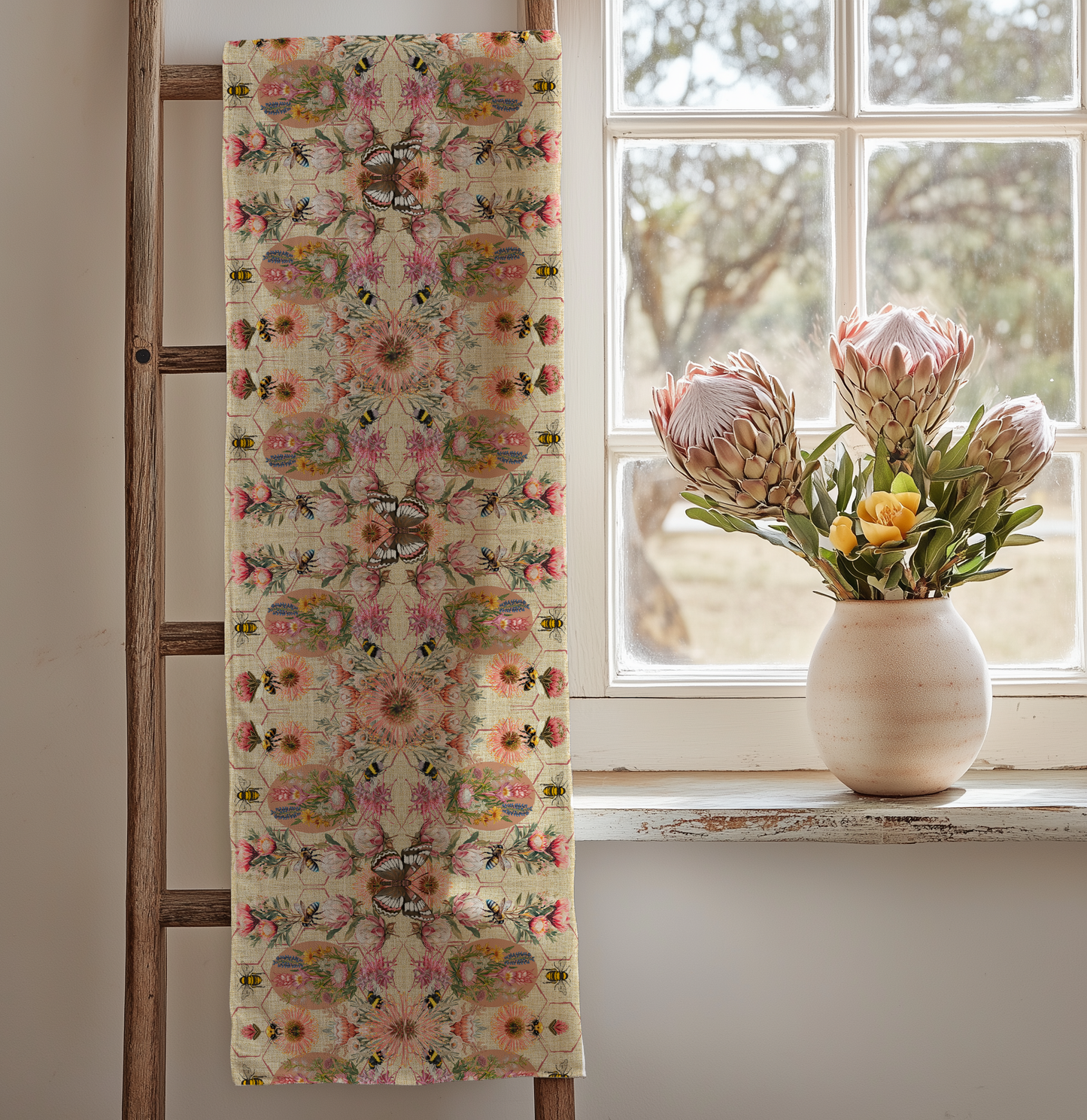 Table Runner - Bee & Fynbos