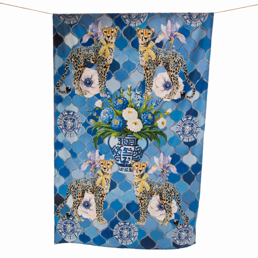 Porcelain Prowl - Beach Towel