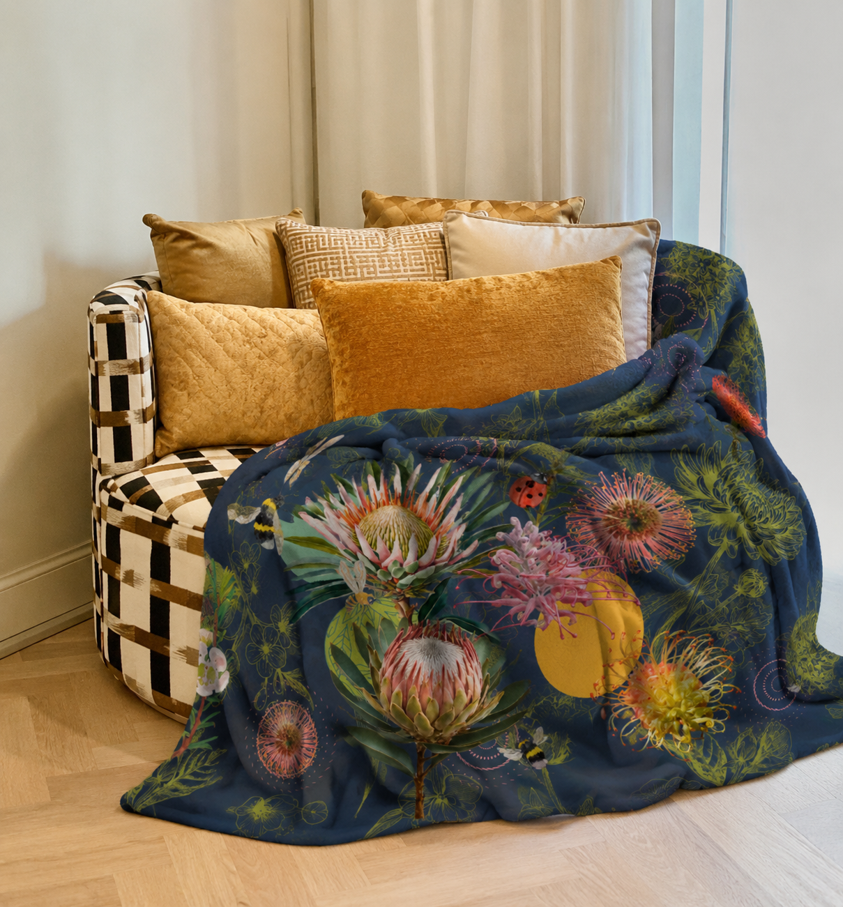 Fynbos & Bees - Fleece Blanket - Hannah Claire Creations