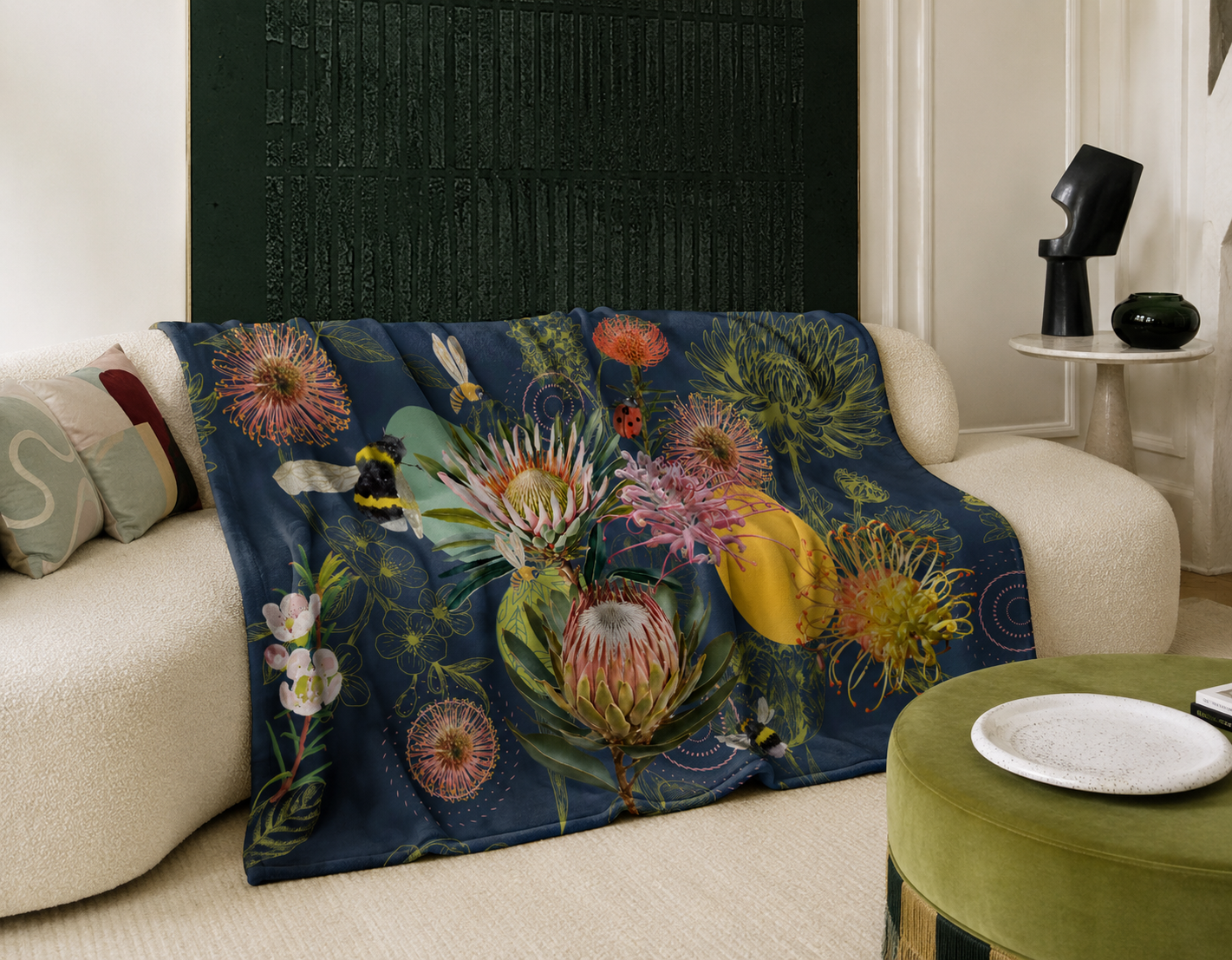 Fynbos & Bees - Fleece Blanket - Hannah Claire Creations