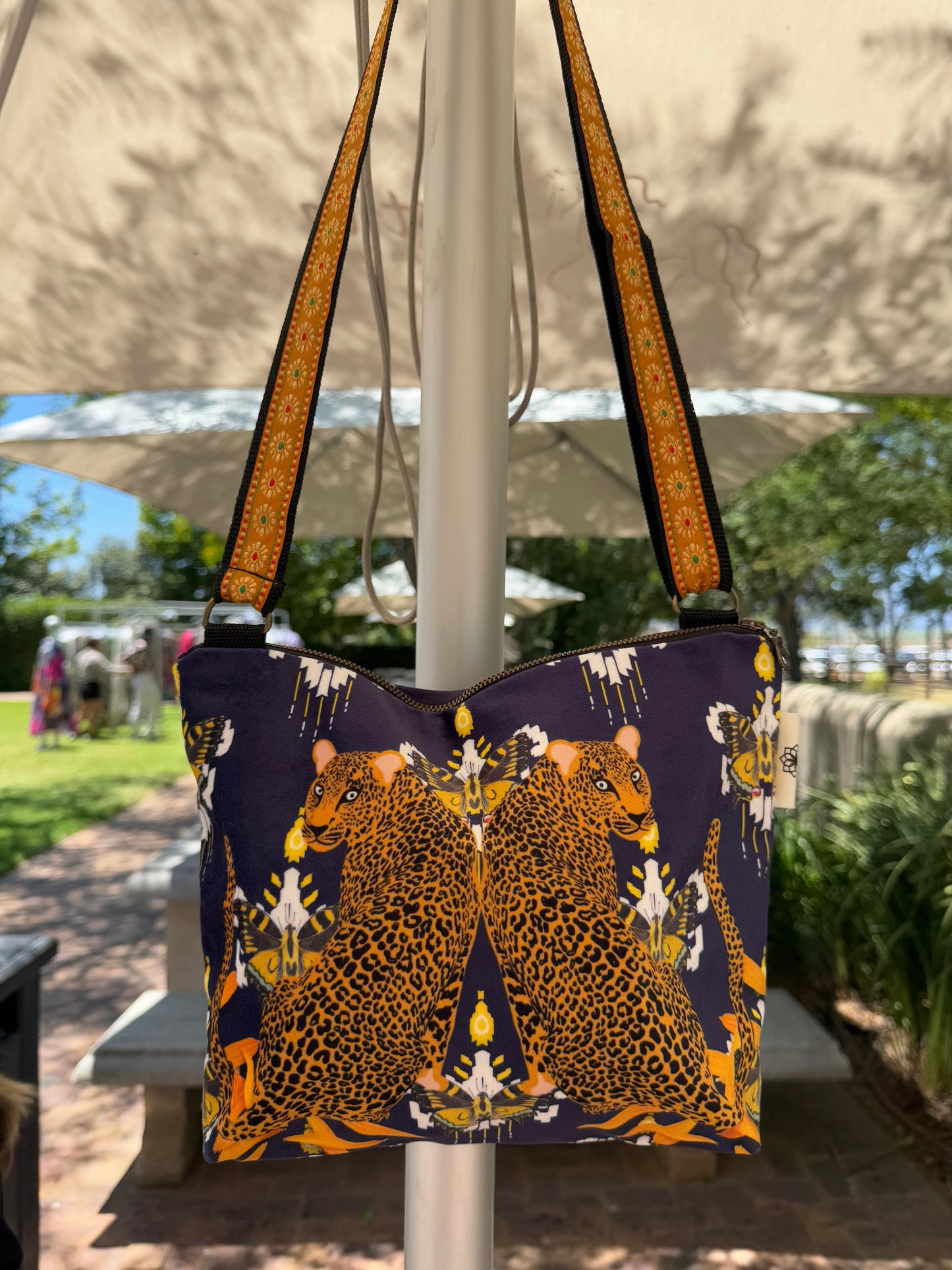 Wild Cat - Cross Body Bag